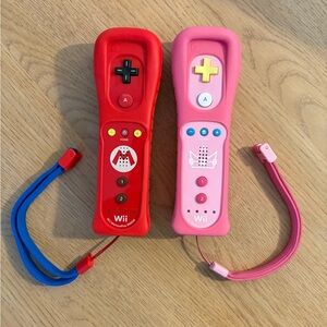 Wii Remote Controllers - Mario and Peach Motion Plus
